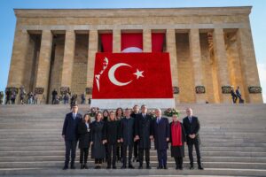 CHP Genel Başkanı Özgür Özel, 10 Kasım’da Anıtkabir’i ziyaret etti