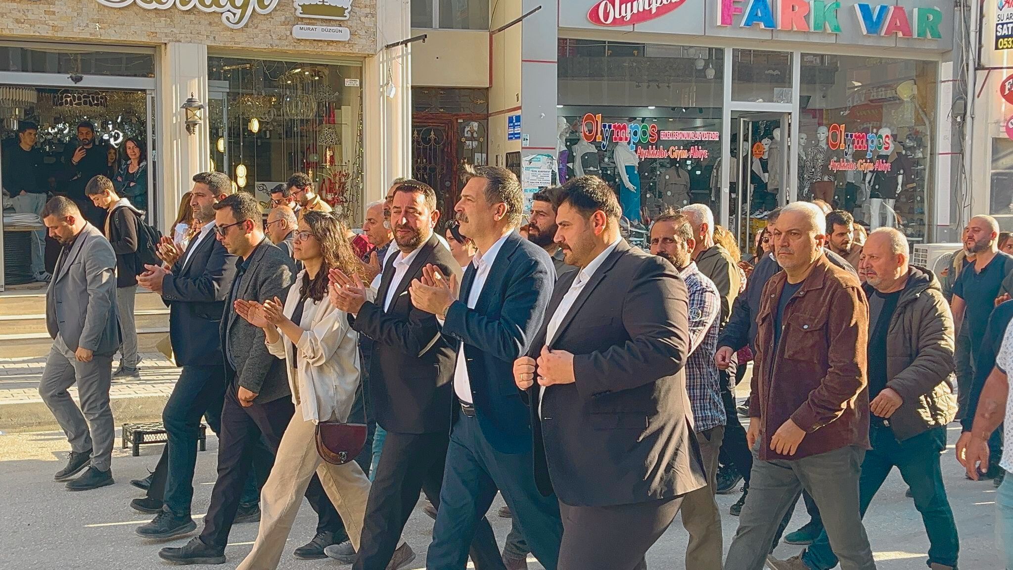 Hatay’ın Samandağ ilçesinde, Suriye’nin sahil bölgesinde yaşayan Alevilere yönelik katliamları