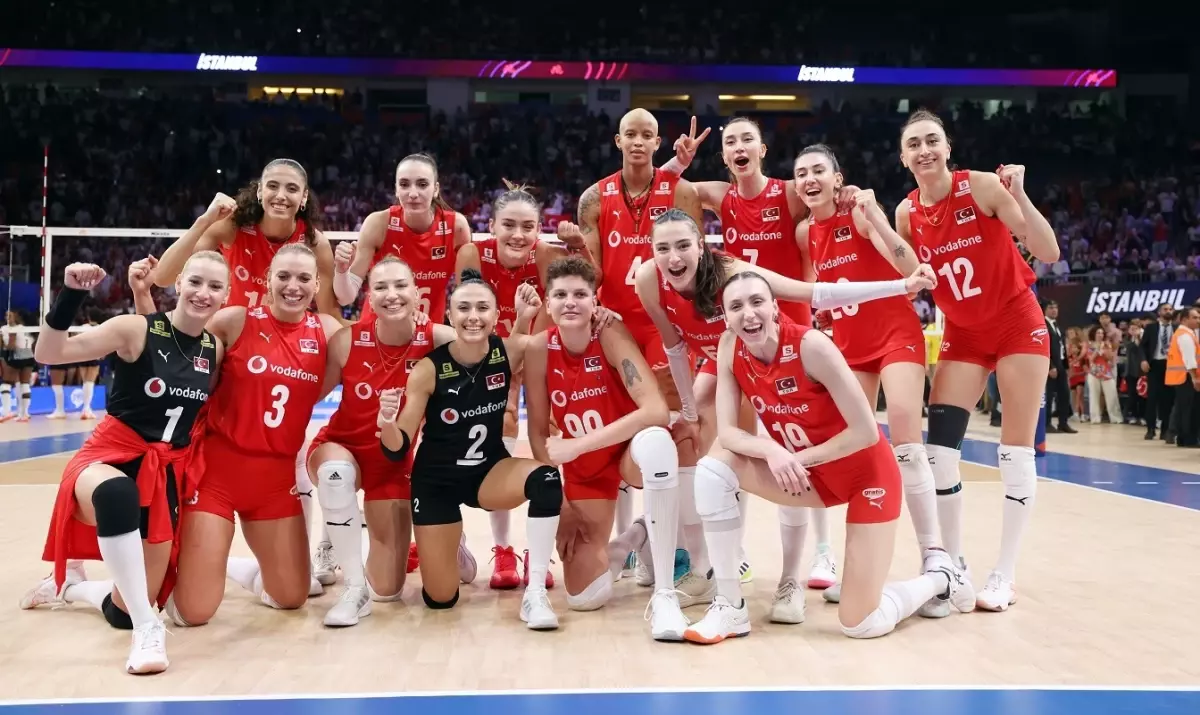 Voleybol tutkunlarının merakla beklediği an geldi! A Milli Kadın Voleybol