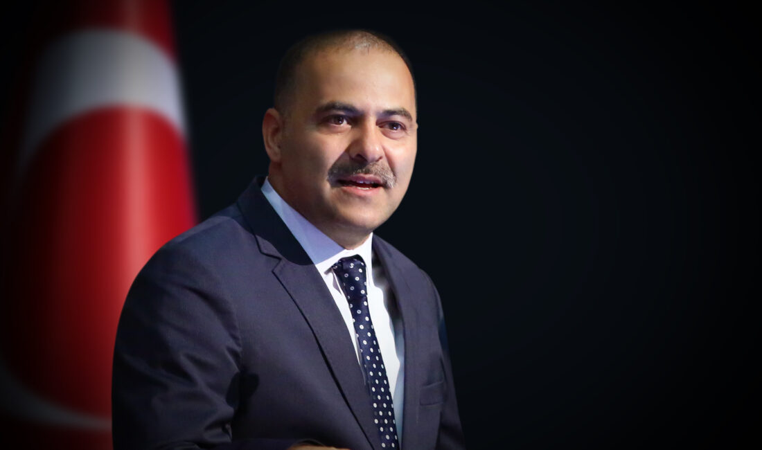 Gündemden düşmeyen sahte diploma ve e-imza skandalı tartışmalarına katılan gazeteci