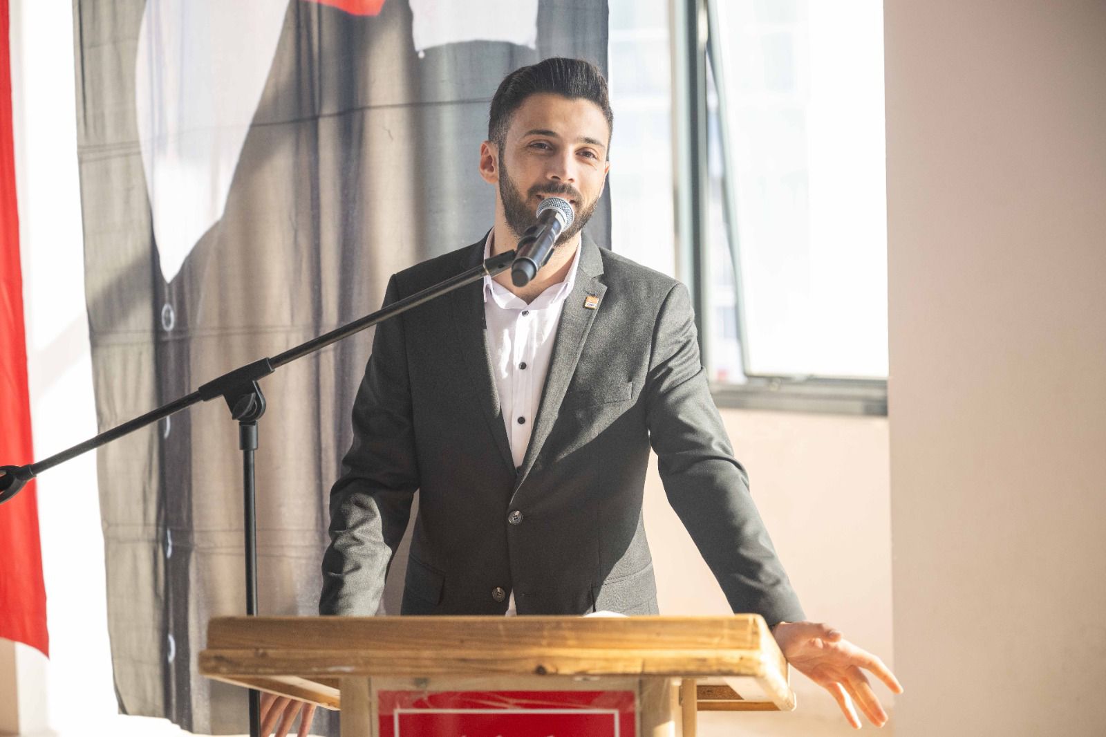 CHP Bornova’dan Doğanlar’da toplu üyelik CHP uyesi Baris Sacu