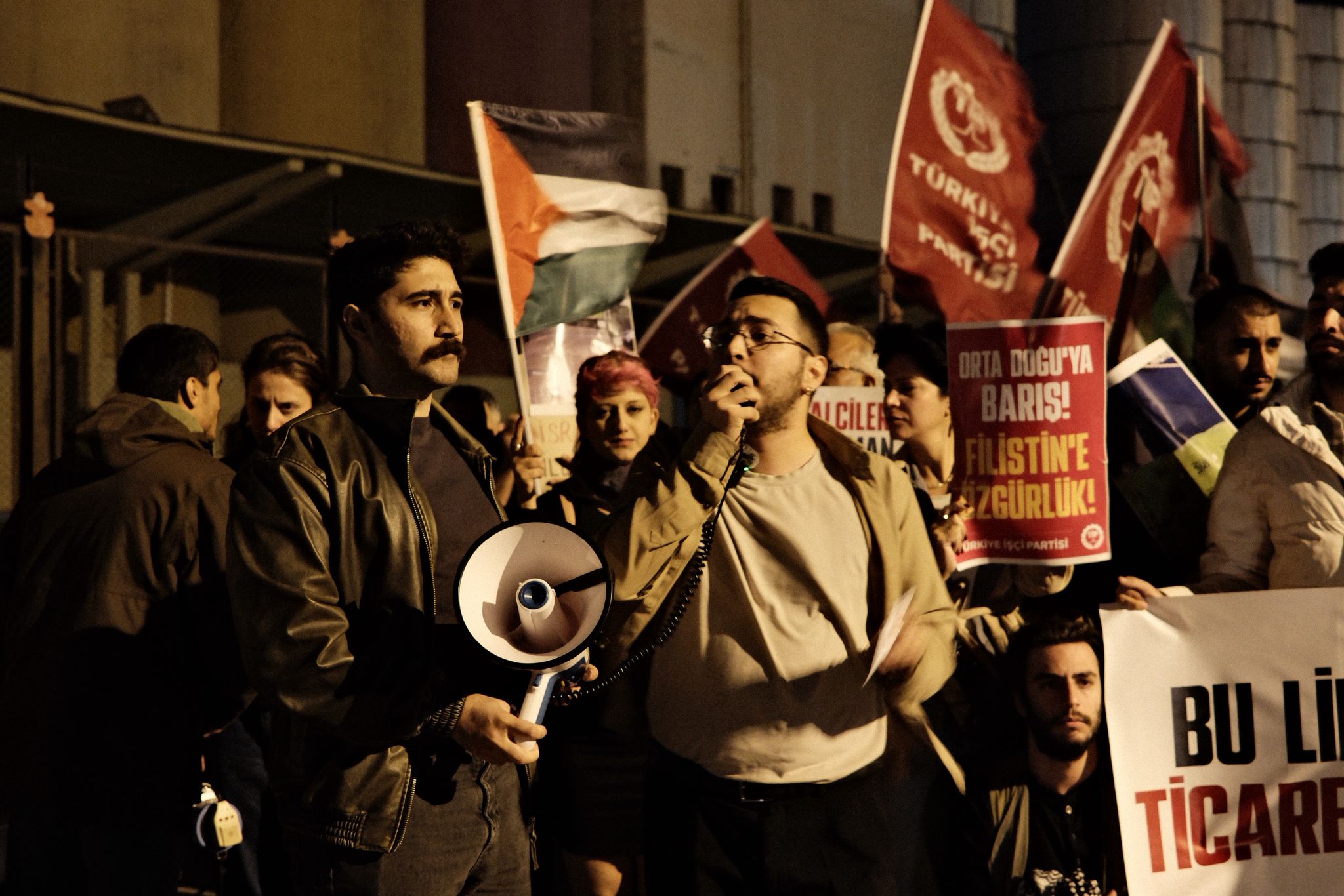 TİP’ten İzmir-İsrail arasında ticaret iddiası: “Bu limandan İsrail besleniyor” Orhan Kiper