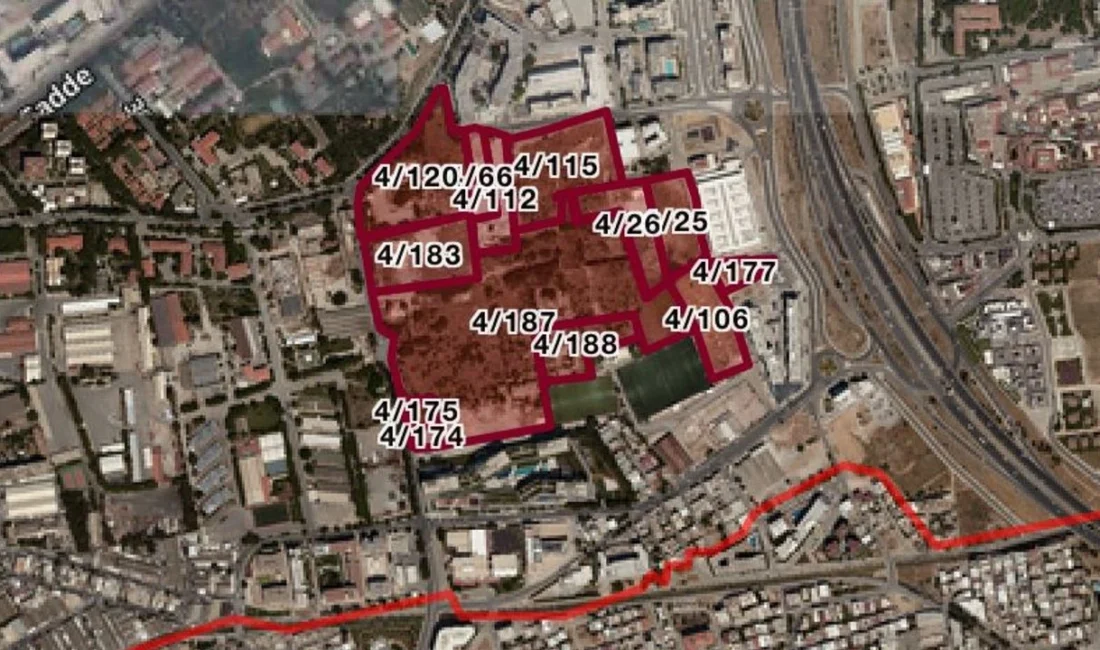 İzmir'in Bornova ilçesinde uzun süredir tartışmalara konu olan Kazımdirik Mahallesi