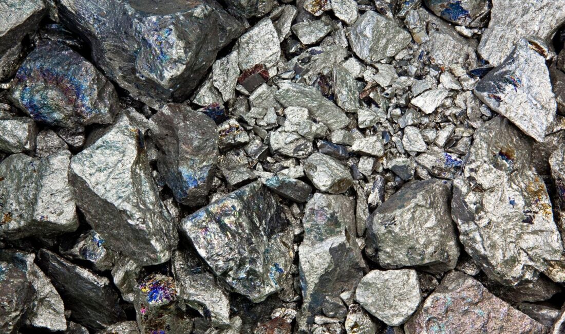 Londra Metal Borsası'nda işlem gören nikel, Çinli yatırımcıların piyasaya dönüşü