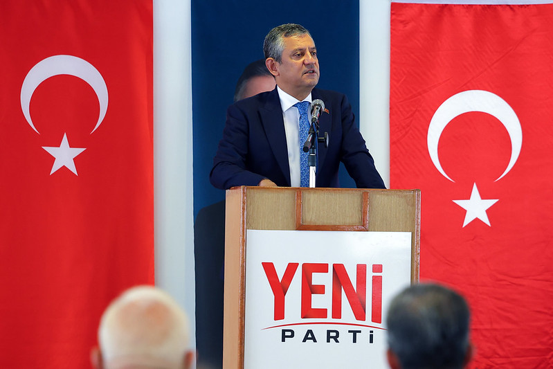 Yeni Parti Genel Başkanı Özgür Özel, Anadolu Kulübü'nde gerçekleştirilen ilk